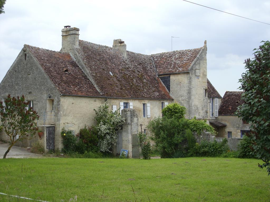 Hotel Manoir De Coulandon Argentan Esterno foto